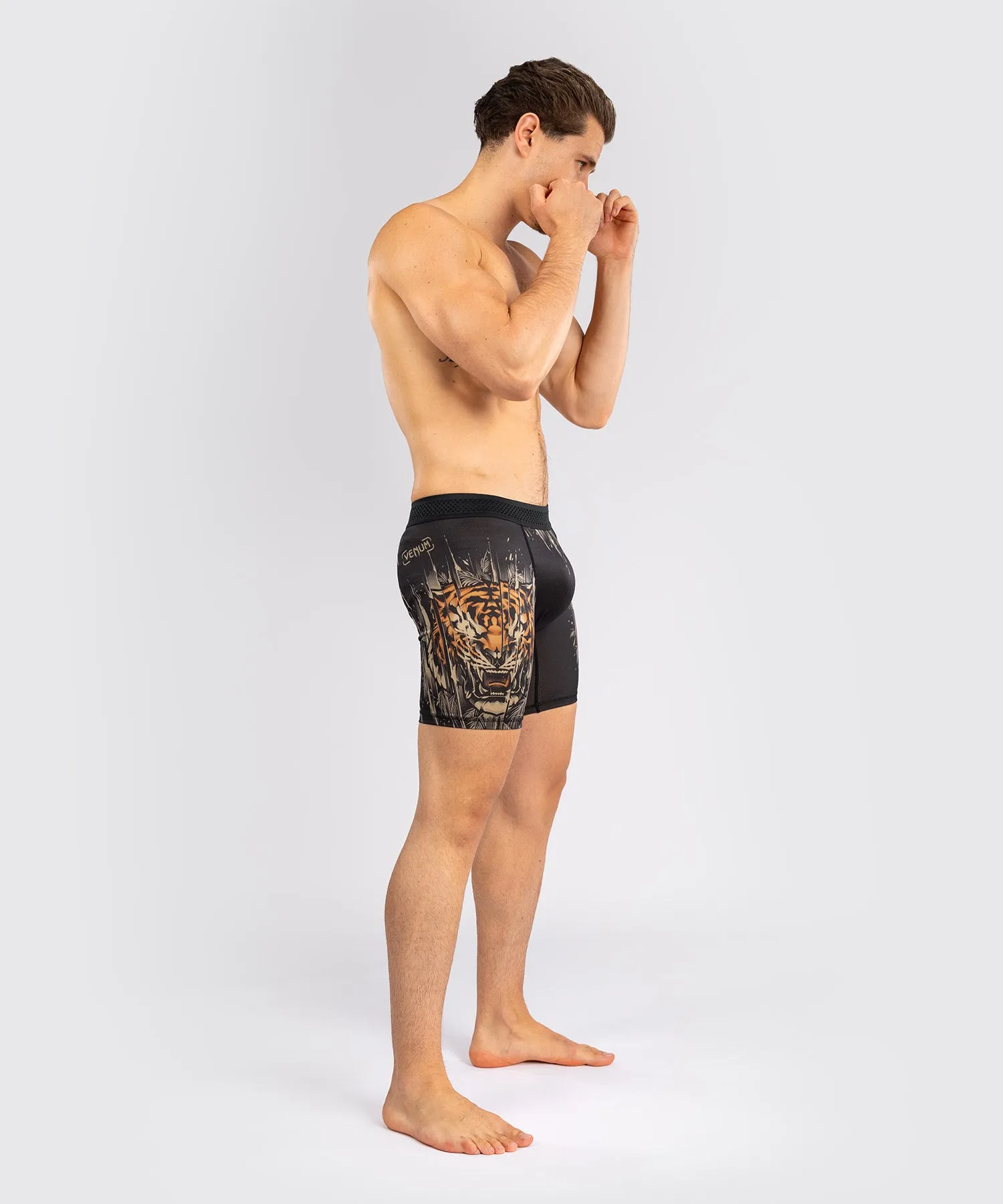 Venum Tiger Men's Vale Tudo - Black/Neon Orange